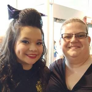 Meet your Posher, Tina